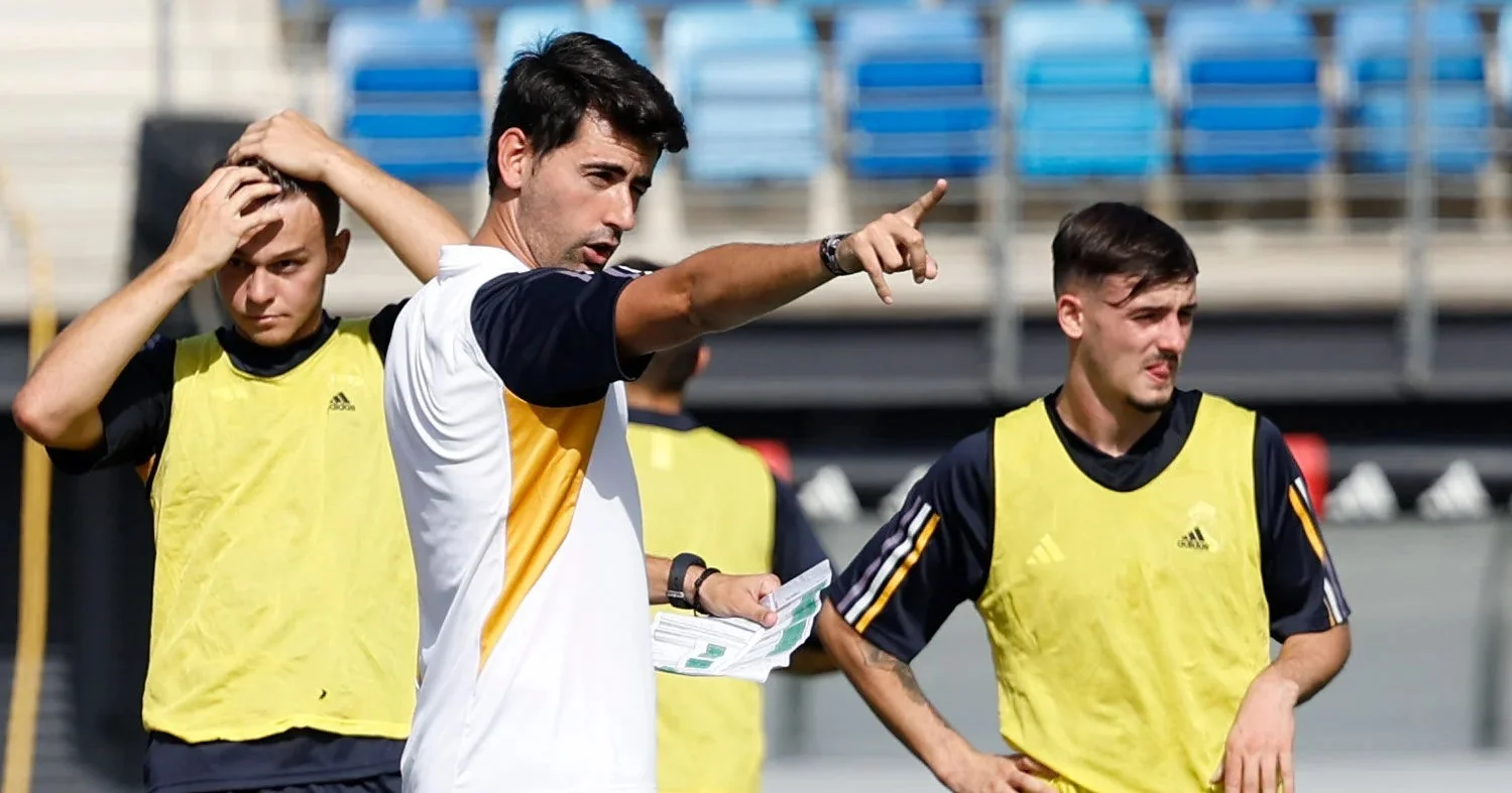 OFICIAL: Pau Quesada es el nuevo entrenador del Real Madrid Femenino Pau Quesada se convierte en nuevo entrenador del Real Madrid Femenino