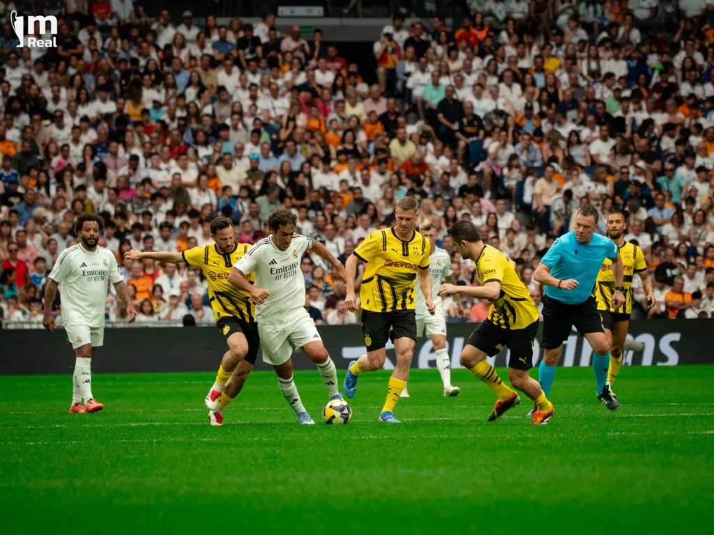 Raúl, autor de uno de los goles del Corazón Classic Match 2025