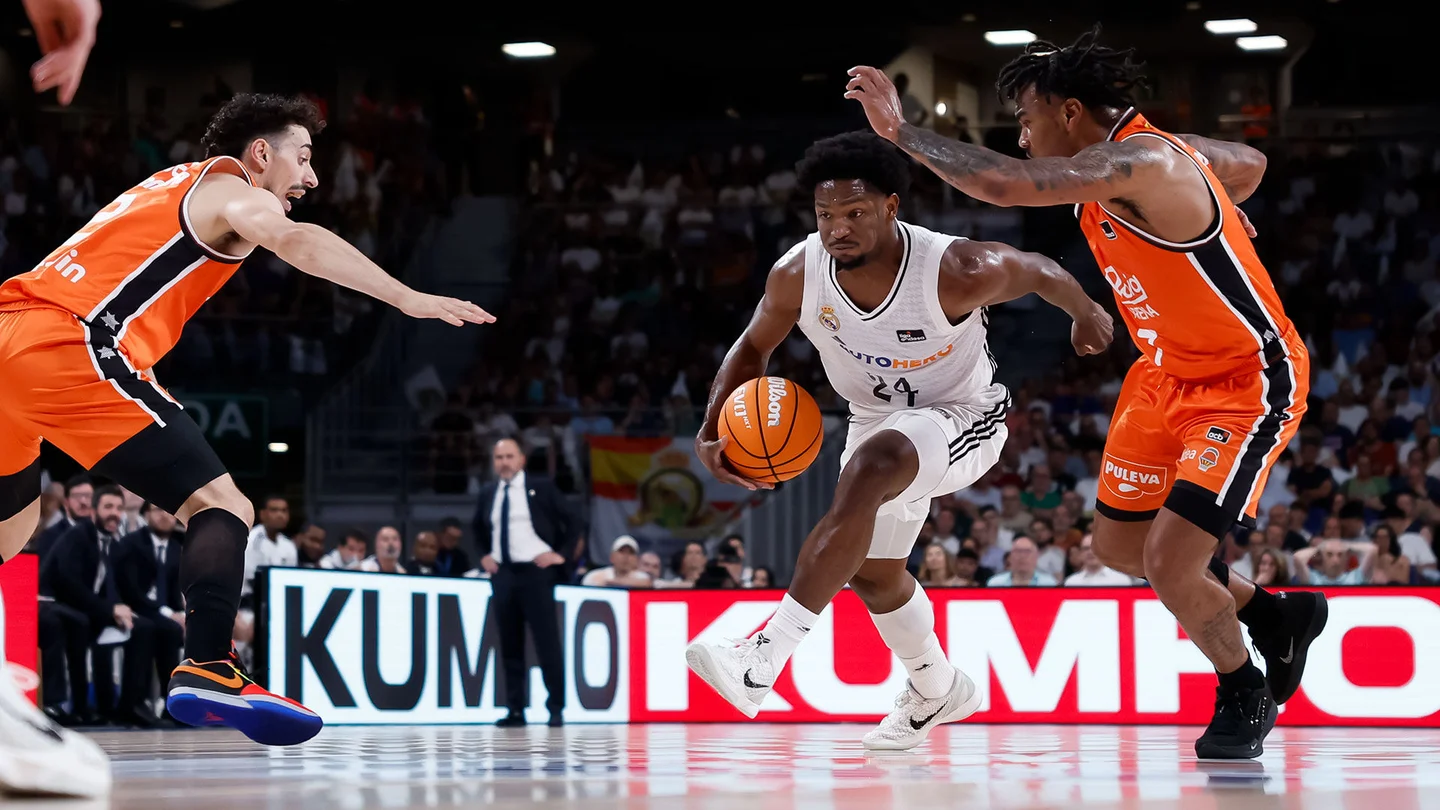 Real Madrid 89-75 Valencia Basket | El ‘tigre’ Feliz da el primer zarpazo a las finales Andrés Feliz, decisivo en la victoria del Real Madrid Baloncesto