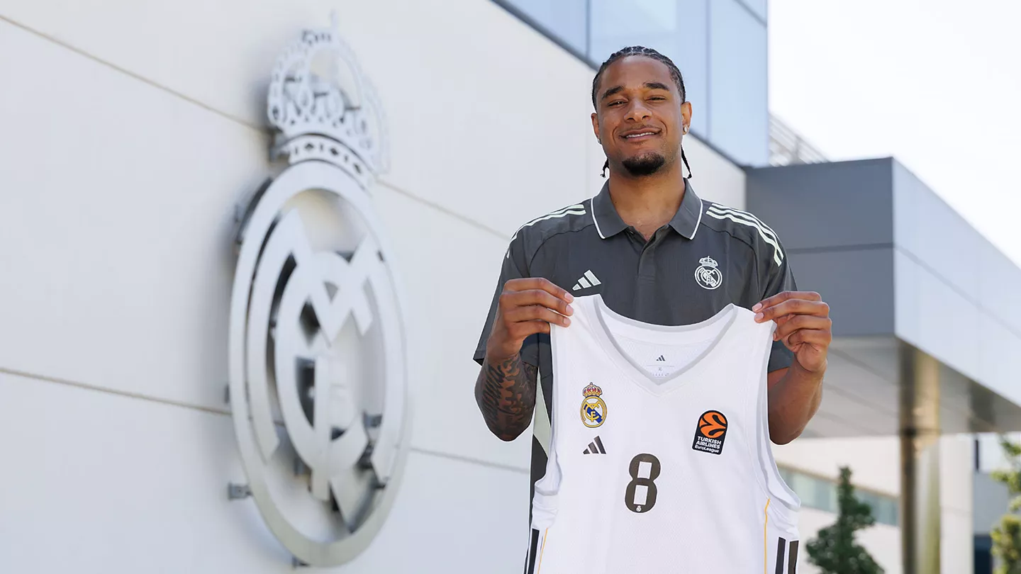 OFICIAL: Chuma Okeke, nuevo jugador del Real Madrid Baloncesto Chuma Okeke, durante su presentación como nuevo fichaje del Real Madrid Baloncesto