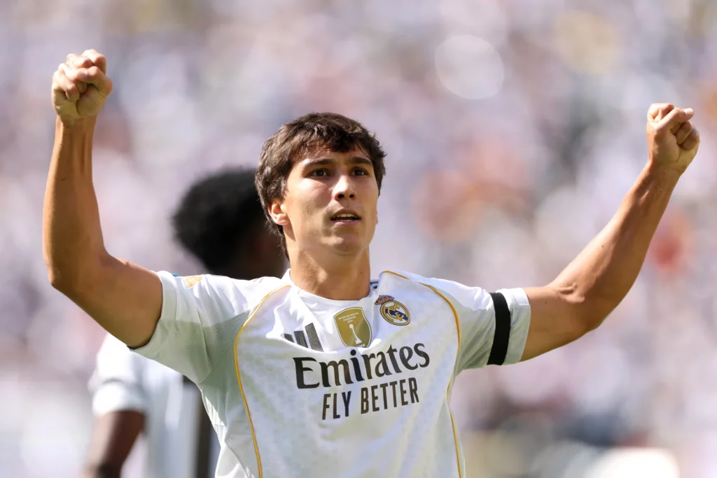 Gonzalo García celebra su gol en el triunfo del Real Madrid frente al Borussia Dortmund por 3-2