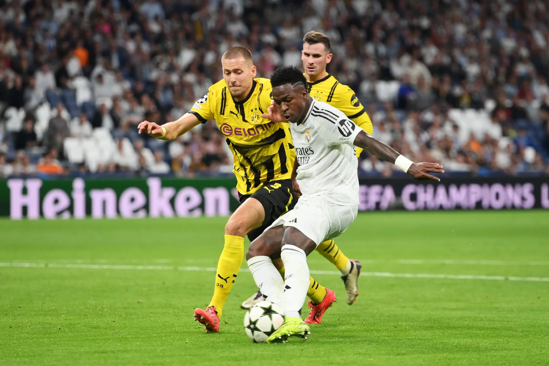 Dónde ver gratis el Real Madrid – Borussia Dortmund del Mundial de Clubes: horario y canal de TV Vinicius, en un partido entre Real Madrid y Borussia Dortmund previo al Mundial de Clubes 2025
