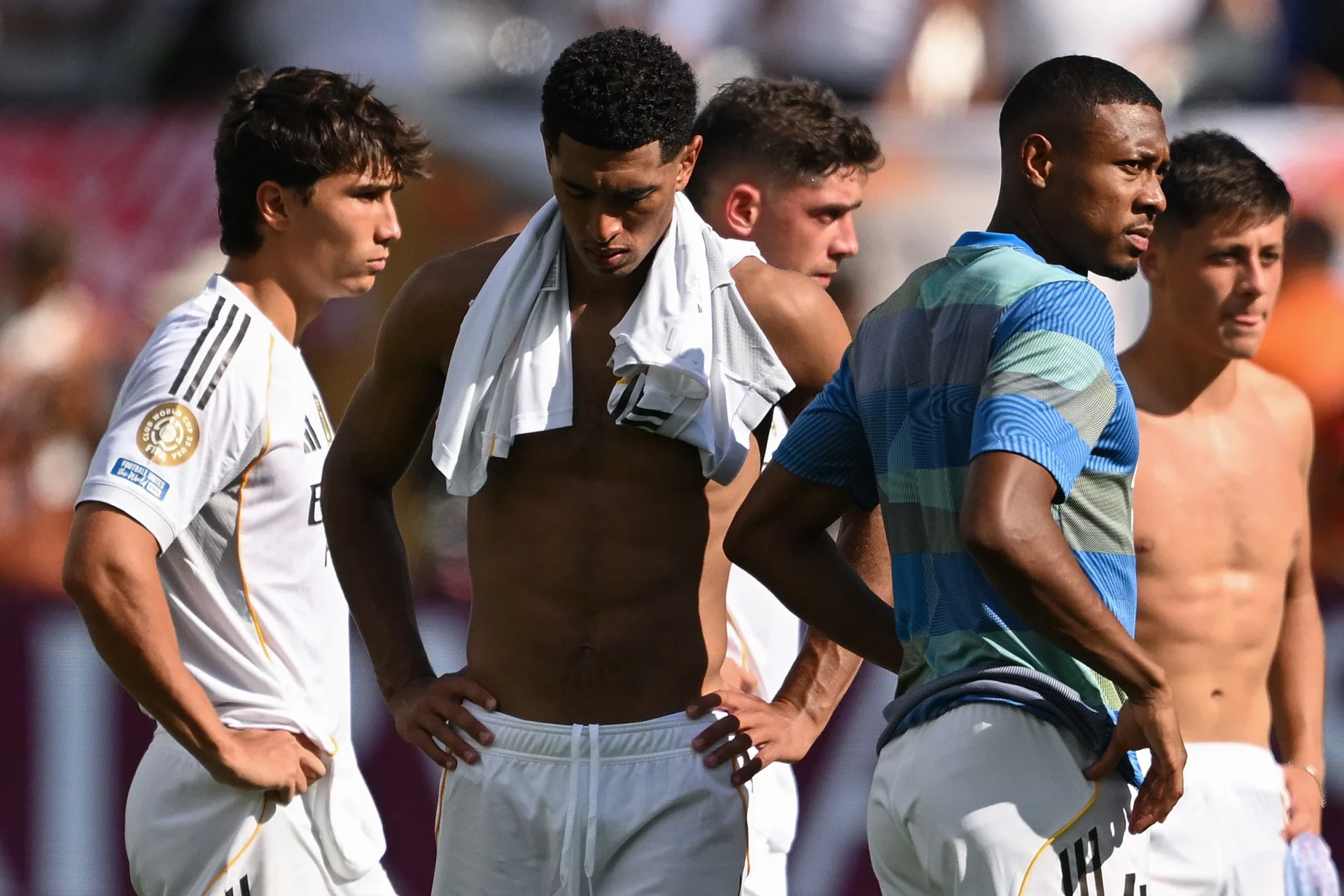 Las claves del KO del Real Madrid ante el PSG en el Mundial de Clubes Los jugadores del Real Madrid, cabizbajos tras la derrota frente al PSG