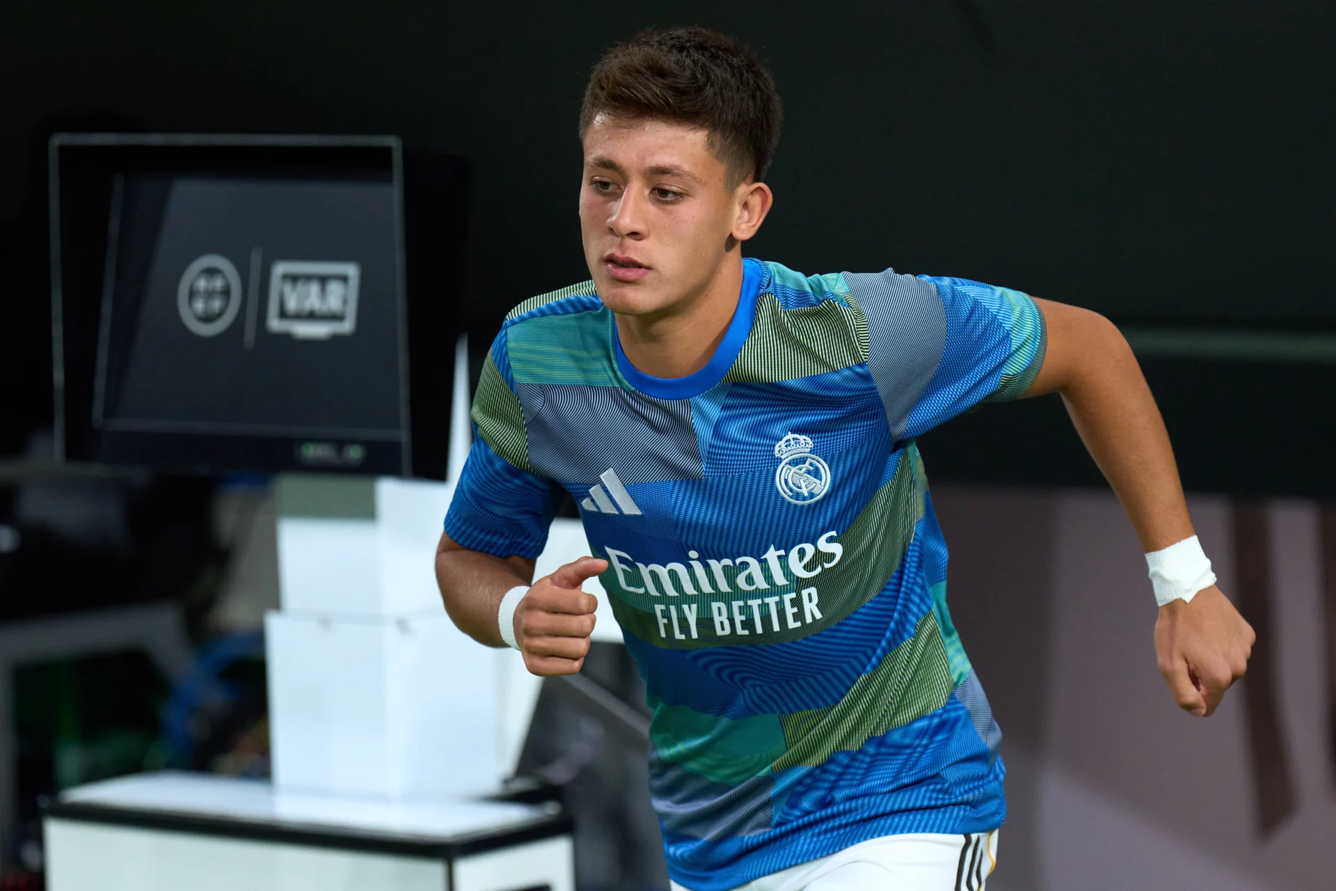 Los galones de Arda Güler pasan por la frontal del área Arda Güler gana galones en el Real Madrid desde la frontal del área