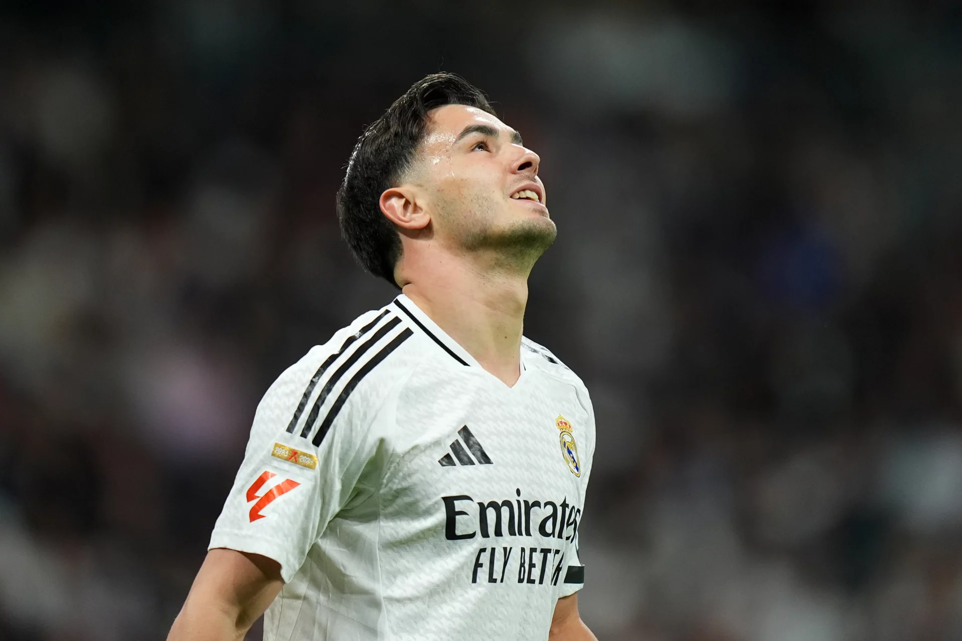 Brahim Díaz sonríe durante un partido del Real Madrid.
