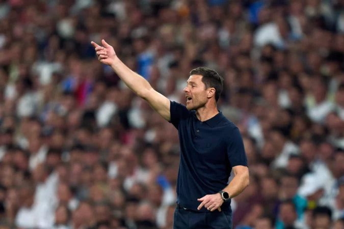 Nadie es intocable con Xabi Alonso Nadie es intocable con Xabi Alonso