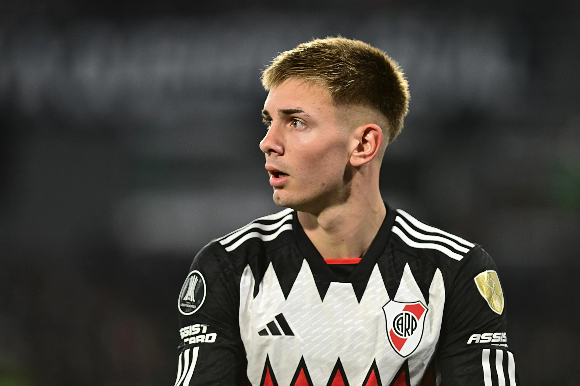 Presentación de Mastantuono con el Real Madrid: hora, lugar, dónde ver y entradas Franco Mastantuono, con River Plate antes de su presentación en el Real Madrid