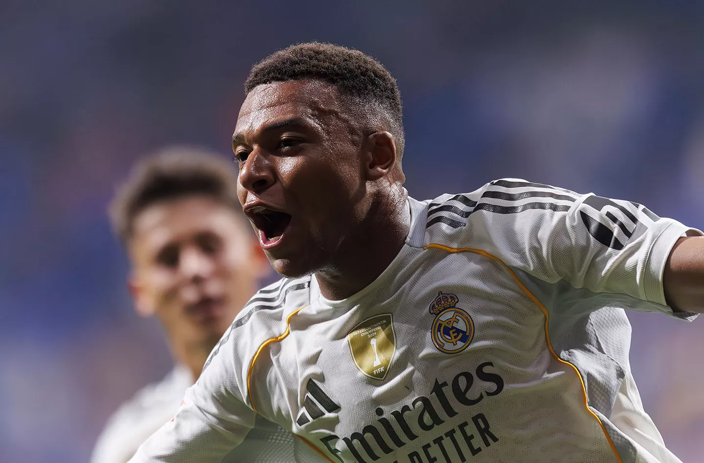 El Real Madrid, al son de Mbappé Kylian Mbappé celebra un gol con el Real Madrid en el Carlos Tartiere