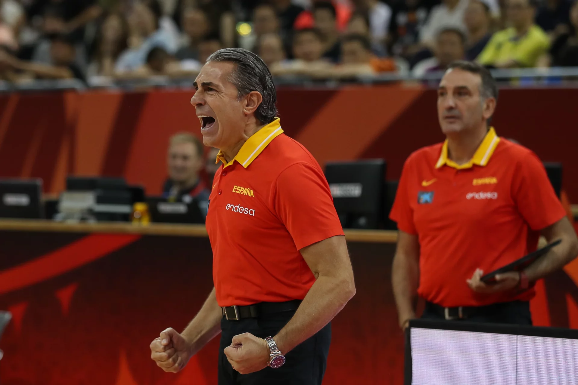 El Real Madrid Baloncesto ya tiene sustituto para Scariolo en pretemporada Scariolo, junto a Luis Guil, su relevo en la pretemporada del Real Madrid
