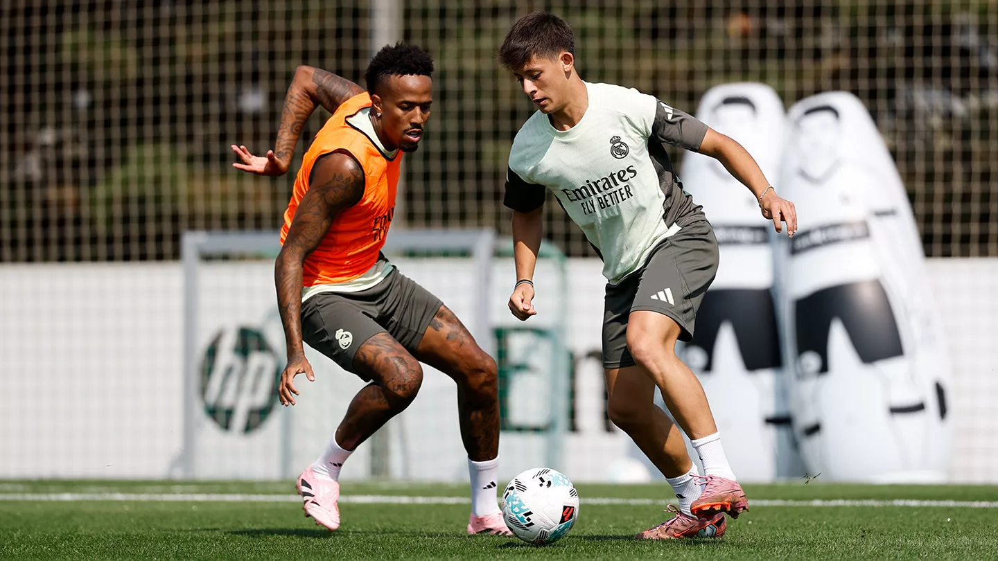 Último entrenamiento del Real Madrid antes de visitar el Carlos Tartiere: intensidad para preparar una visita especial Arda Güler y Militao, en el entrenamiento previo al Real Oviedo - Real Madrid de LaLiga.