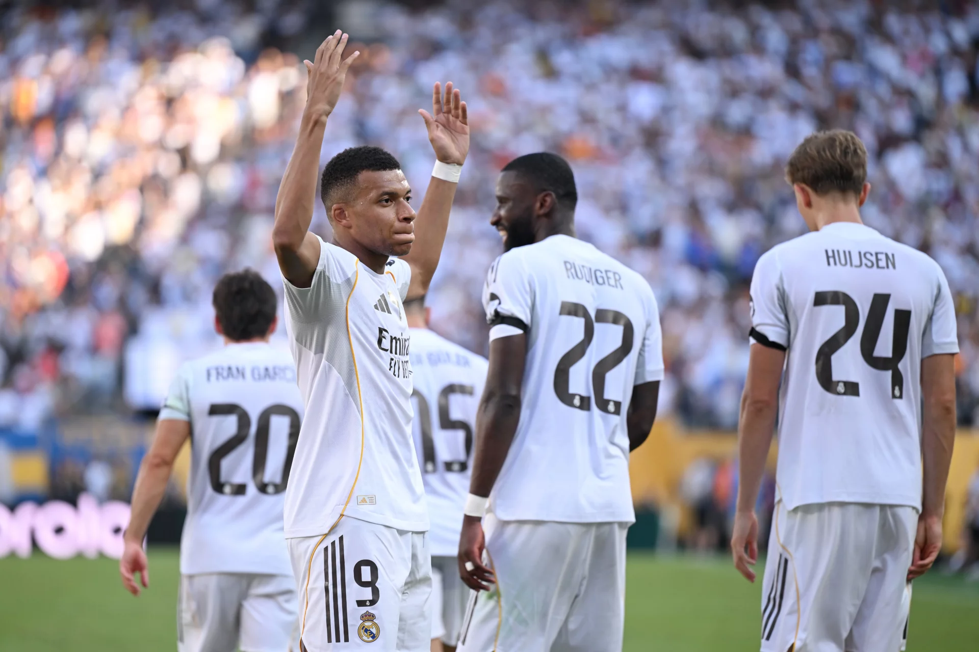 Los jugadores del Real Madrid se enfrentan al WSG Tirol en pretemporada.
