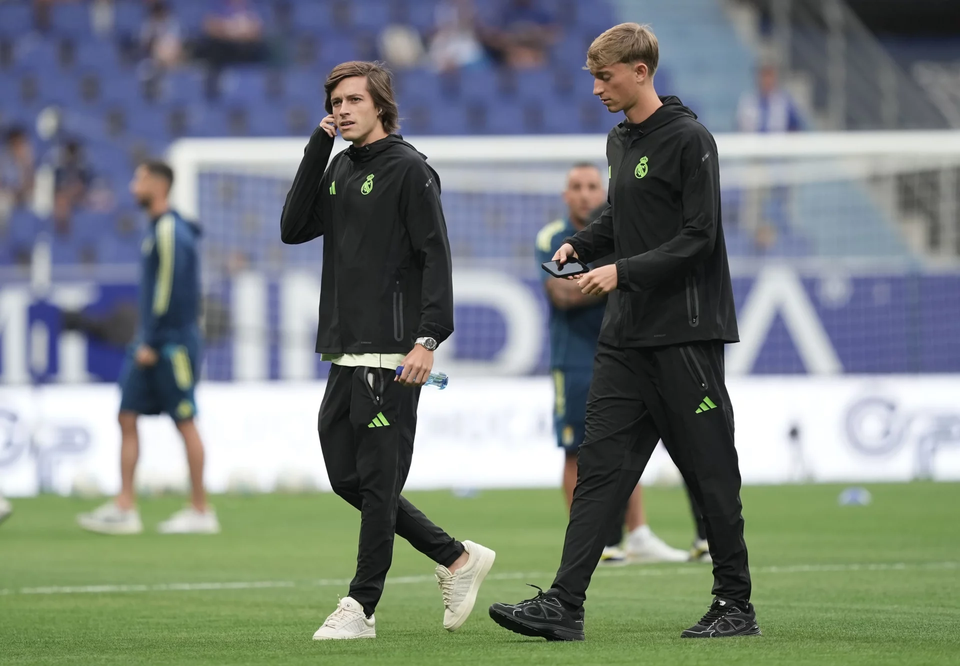 Dean Huijsen y Álvaro Carrera son la dupla de oro en la defensa de Xabi Alonso.