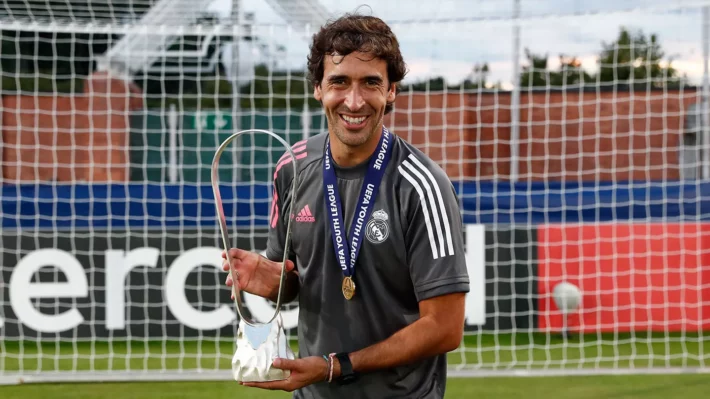 Raúl González, en el radar del Bayer Leverkusen Raúl González, en el radar del Bayer Leverkusen
