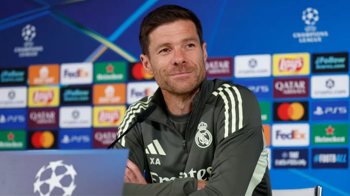 Xabi Alonso: «Mbappé es un líder y el grupo sabe hacia quien tiene que mirar» Xabi Alonso: «Mbappé es un líder y el grupo sabe hacia quien tiene que mirar»