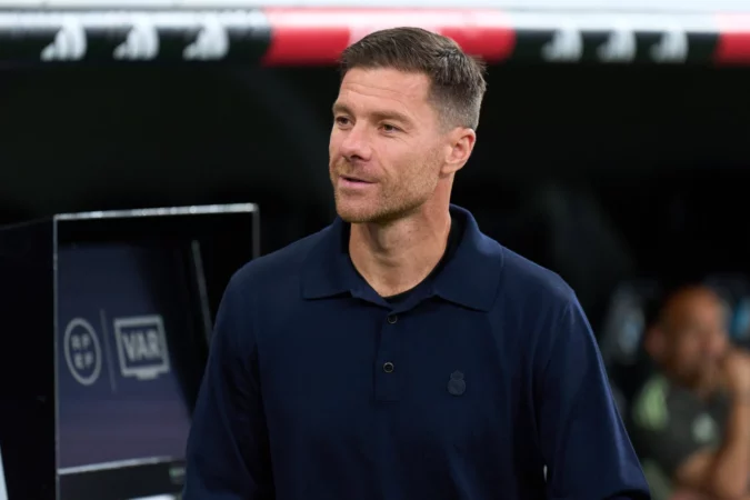 Xabi Alonso ya gana premios con el Real Madrid: mejor entrenador de agosto Xabi Alonso ya gana premios con el Real Madrid: mejor entrenador de agosto