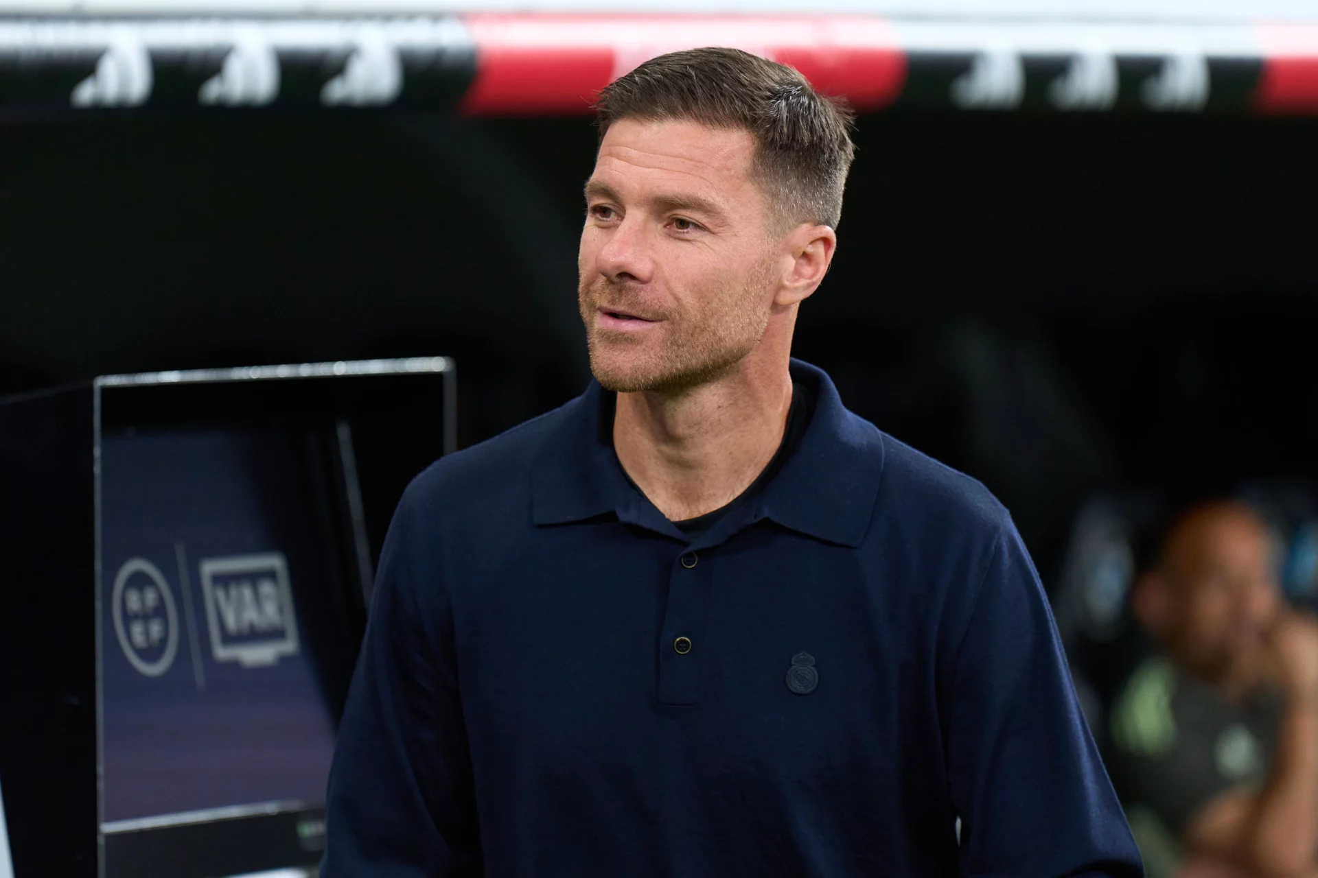 Xabi Alonso ya gana premios con el Real Madrid: mejor entrenador de agosto Xabi Alonso recibe el premio a mejor entrenador de agosto en LaLiga EA Sports