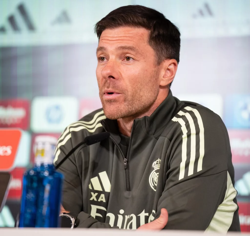 Xabi Alonso, durante su comparecencia ante los medios de comunicación.