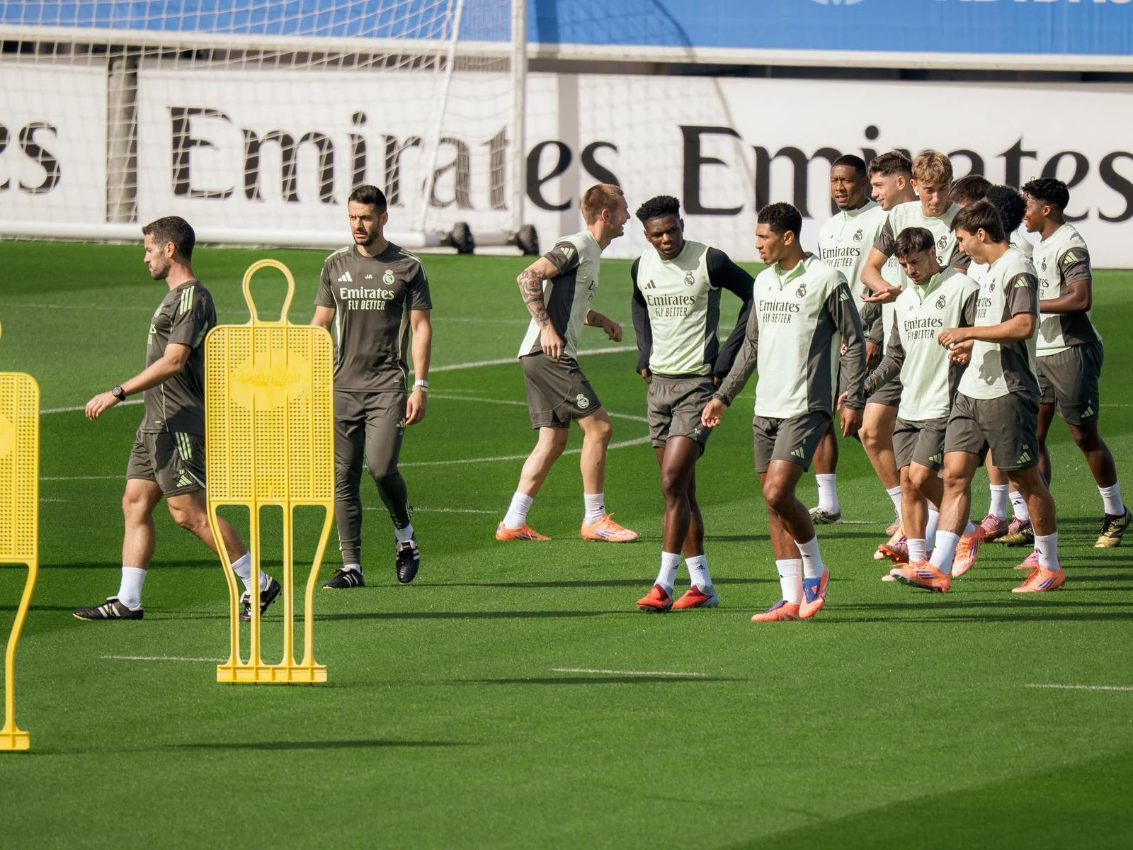 Los jugadores del Real Madrid se entrenan en la mañana del 3 de octubre de 2025