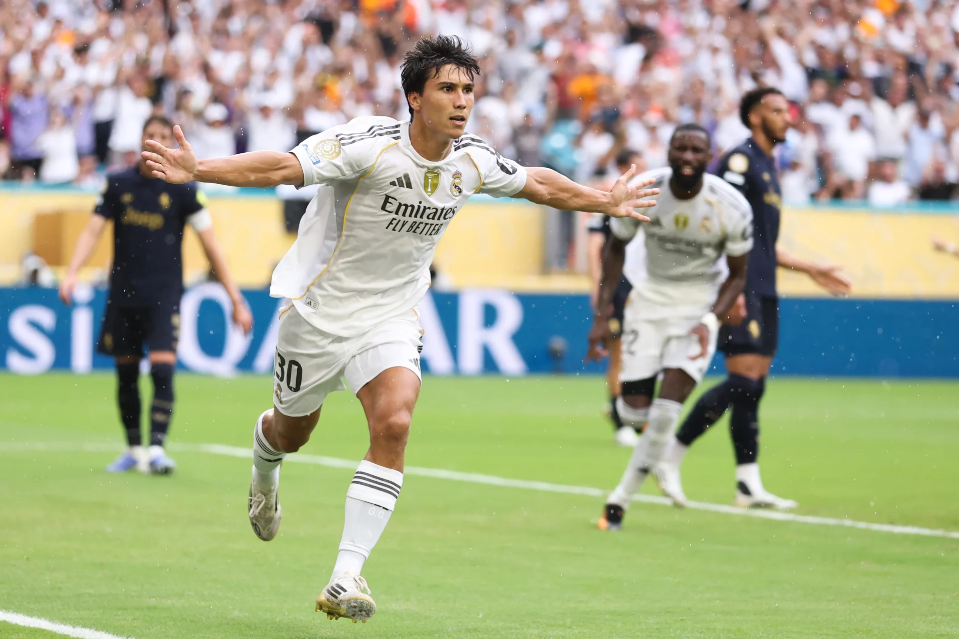 Gonzalo García celebra su gol contra la Juventus de Turín en el Mundial de Clubes