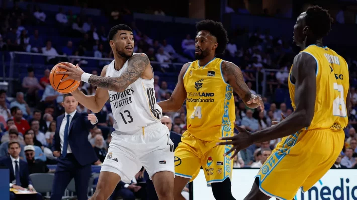Izan Almansa manda un aviso en su debut con el Real Madrid