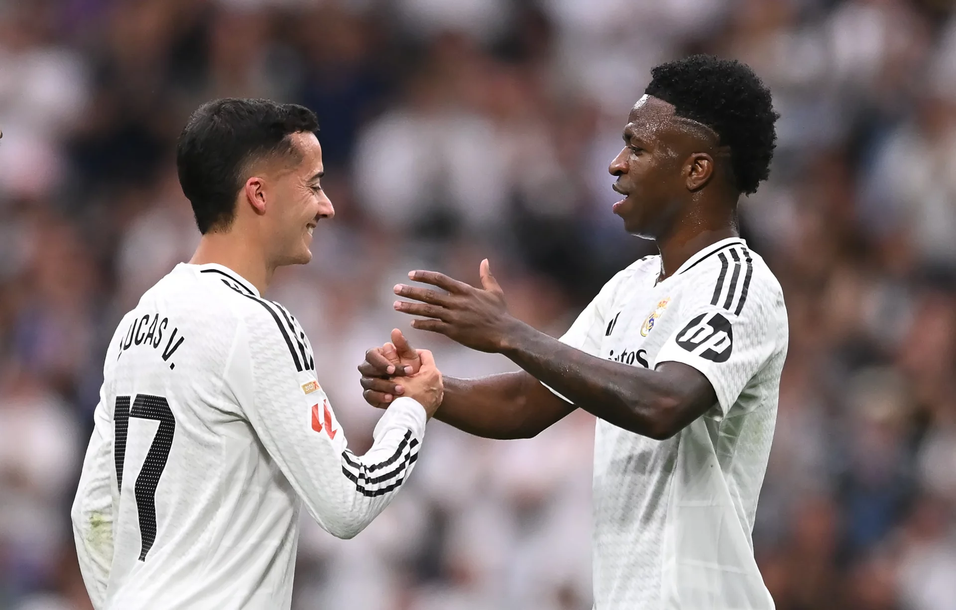Lucas Vázquez defiende a Vinicius Junior durante su etapa en el Real Madrid