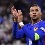 Luz verde para Mbappé: se queda en Francia durante el parón