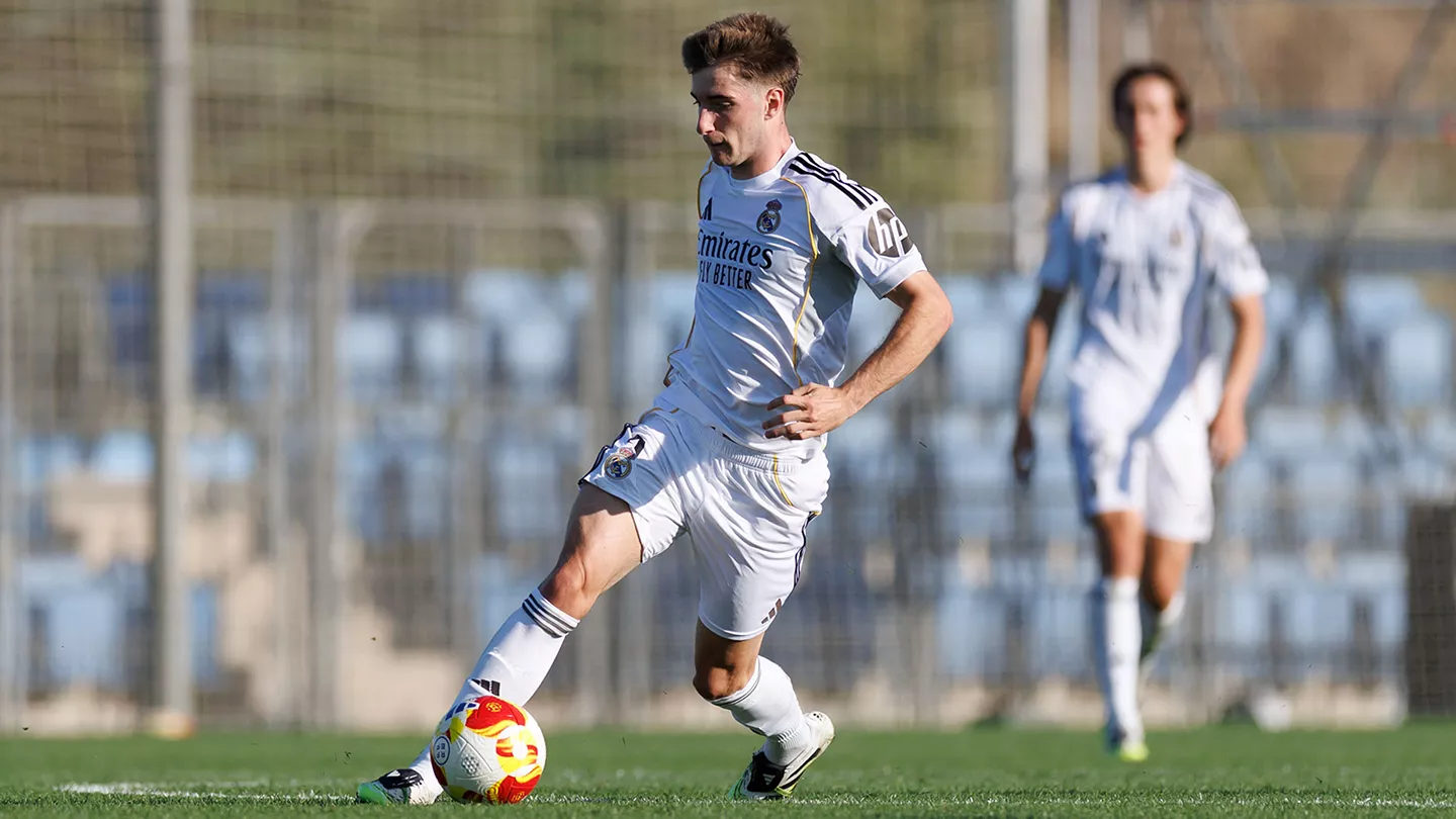 El Real Madrid Castilla vence por 2-3 en su visita a la Ponferradina en Primera Federación