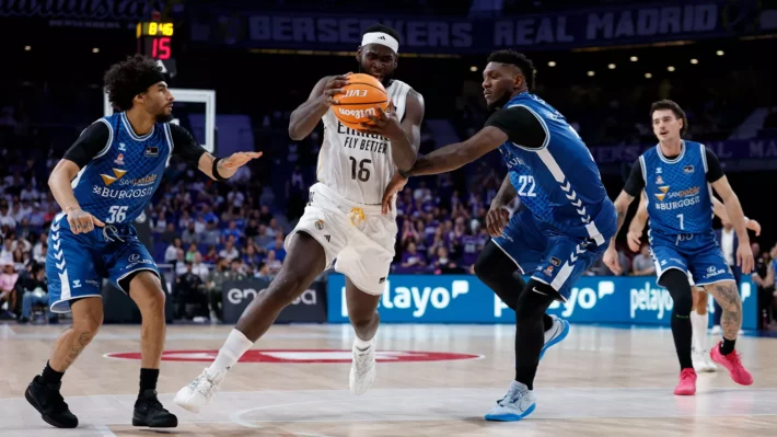 Real Madrid 90-80 San Pablo Burgos: Los blancos salvan los muebles en el último cuarto Real Madrid 90-80 San Pablo Burgos: Los blancos salvan los muebles en el último cuarto