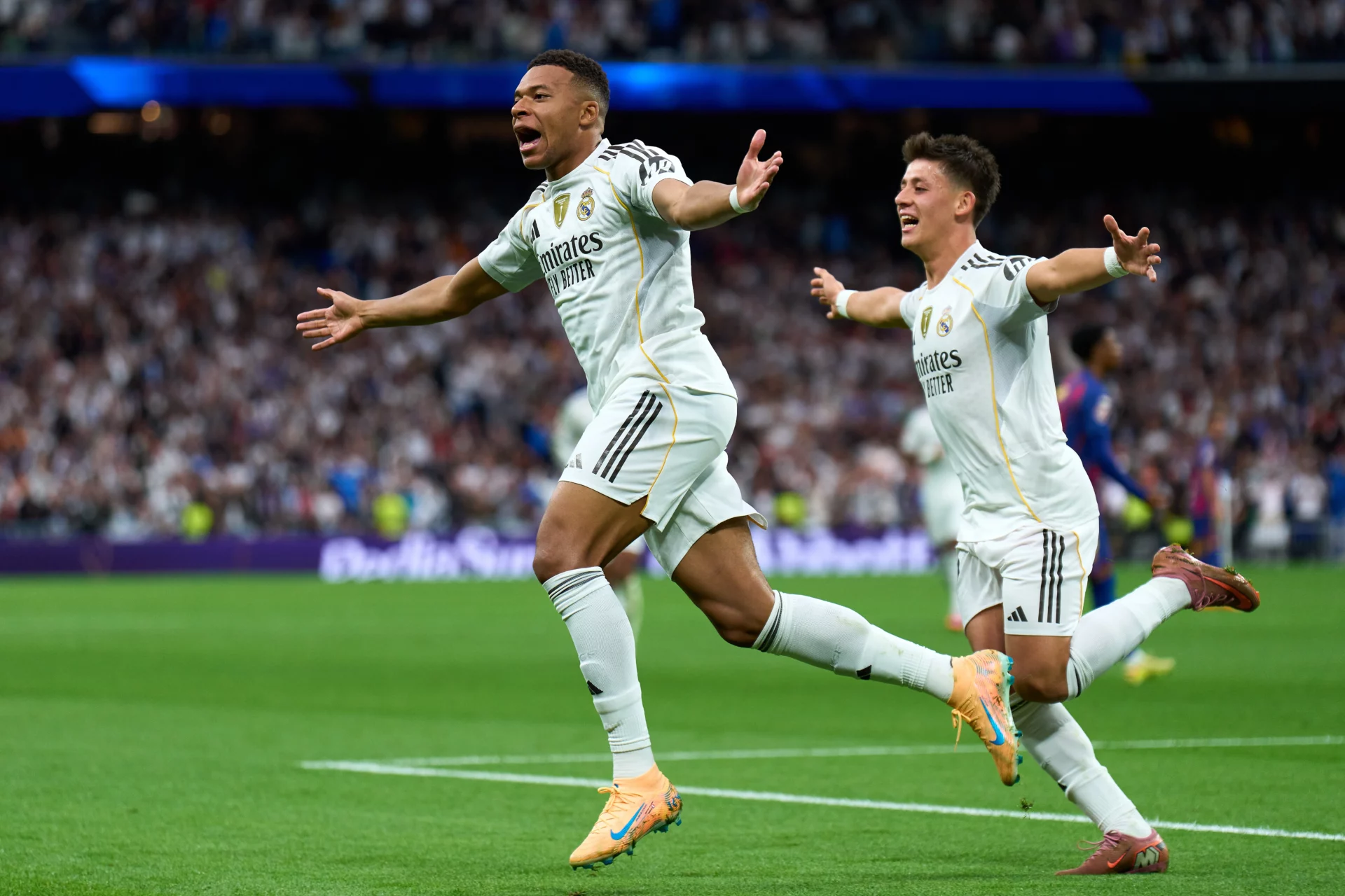 Un Real Madrid inquebrantable Kylian Mbappé y Arda Güler, dos de las estrellas del Real Madrid, celebran un gol