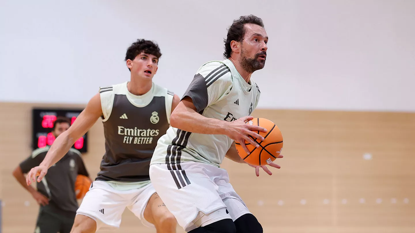 Previa Real Madrid – Manresa: La regularidad ya es necesidad Procida y Llull, durante un entrenamiento previo al Real Madrid - Manresa de Liga Endesa