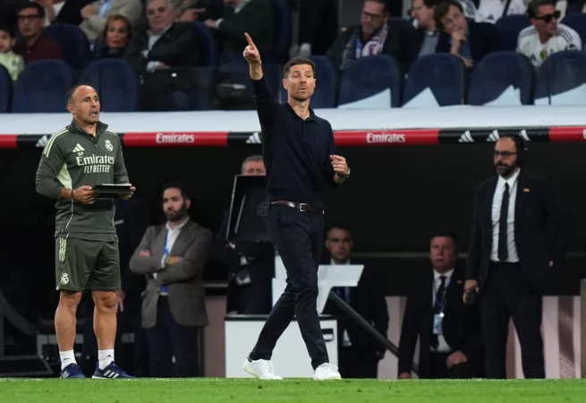 Xabi Alonso: «Ahora disfrutaremos y ya hablaré con Vinícius» Xabi Alonso: «Ahora disfrutaremos y ya hablaré con Vinícius»