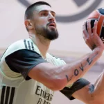 Alex Len debutará con el Real Madrid en el Clásico