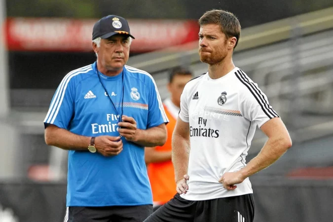 Ancelotti lo tiene claro: «Xabi Alonso triunfará en el Real Madrid» Ancelotti lo tiene claro: «Xabi Alonso triunfará en el Real Madrid»