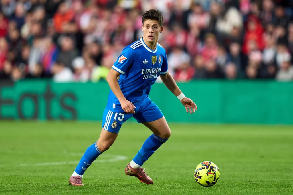 El "toque realmente fino", la cualidad que más destaca Kroos del fútbol de Arda Güler.