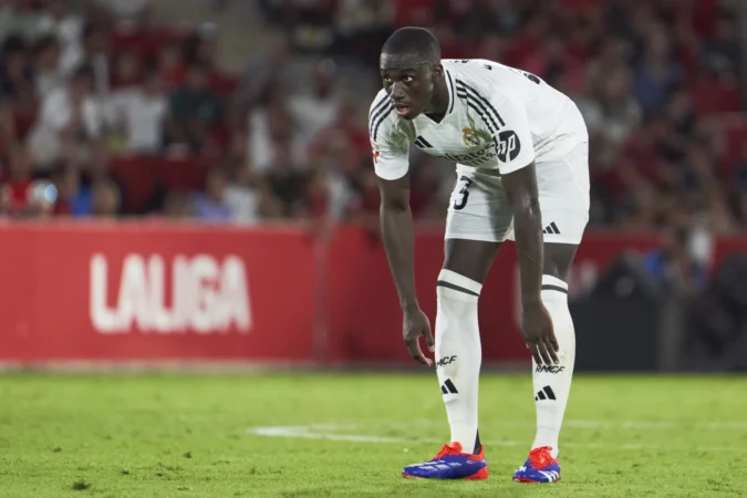 Ferland Mendy no encuentra hueco en el Real Madrid Ferland Mendy no encuentra hueco en el Real Madrid