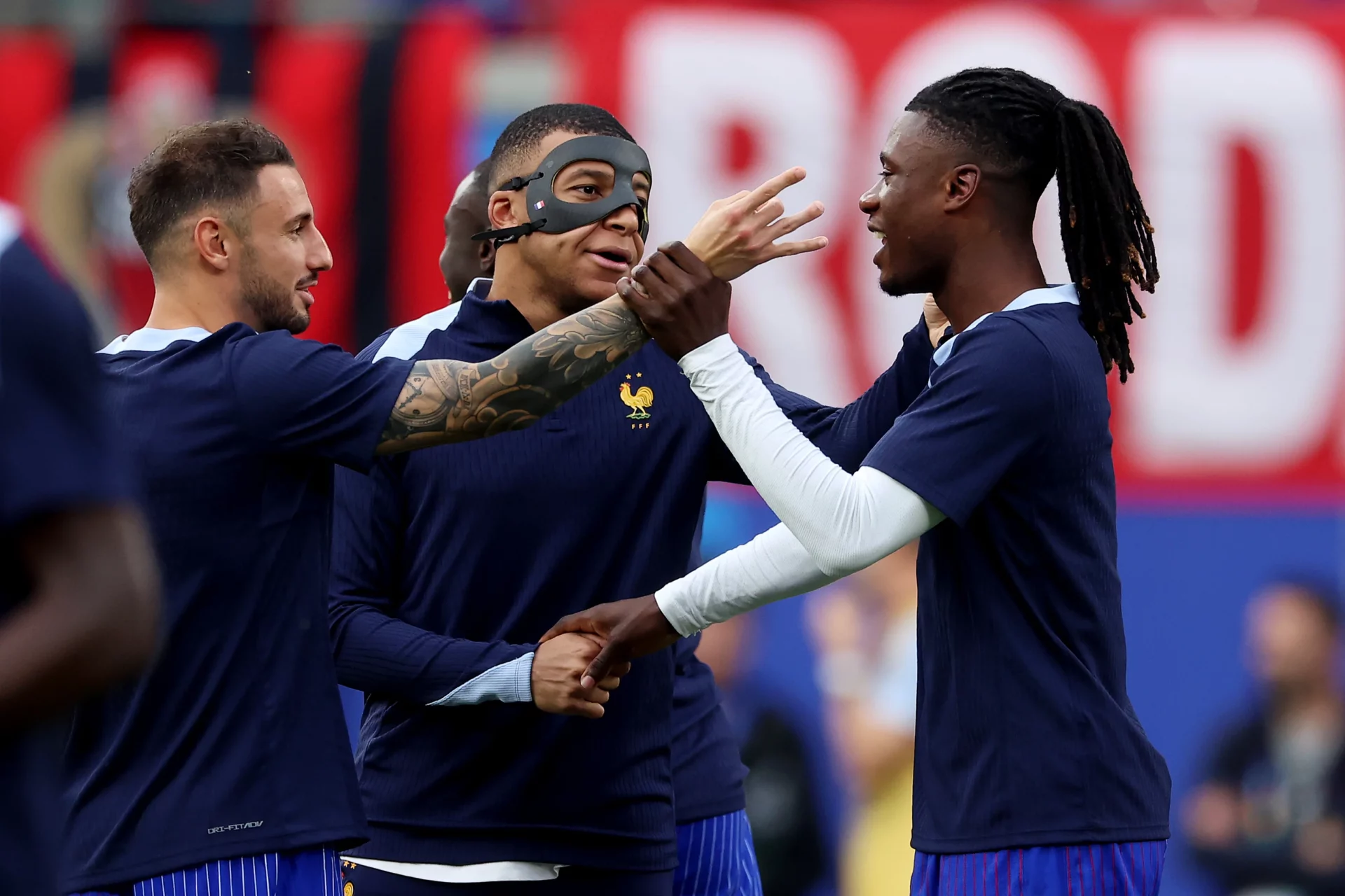 Mbappé y Camavinga regresan desde Francia a Madrid antes de tiempo