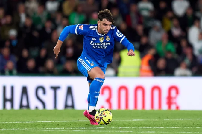 Raúl Asencio se suma a la lista de bajas en defensa del Real Madrid