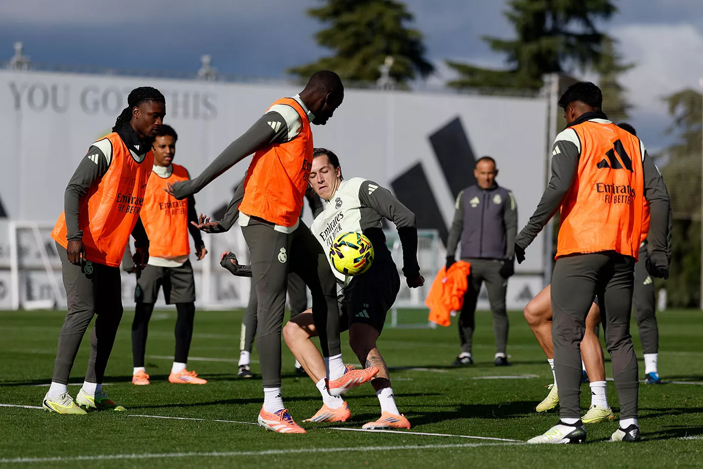 El entrenamiento del Real Madrid con varias bajas antes de visitar al Elche