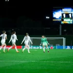 Real Madrid Femenino 1-1 Paris FC: Weir rescata un punto entre la polémica