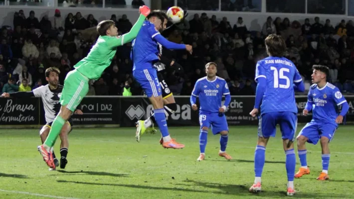 Unionistas de Salamanca 3-0 Real Madrid Castilla: El Castilla cortocircuita y se le funden los plomos