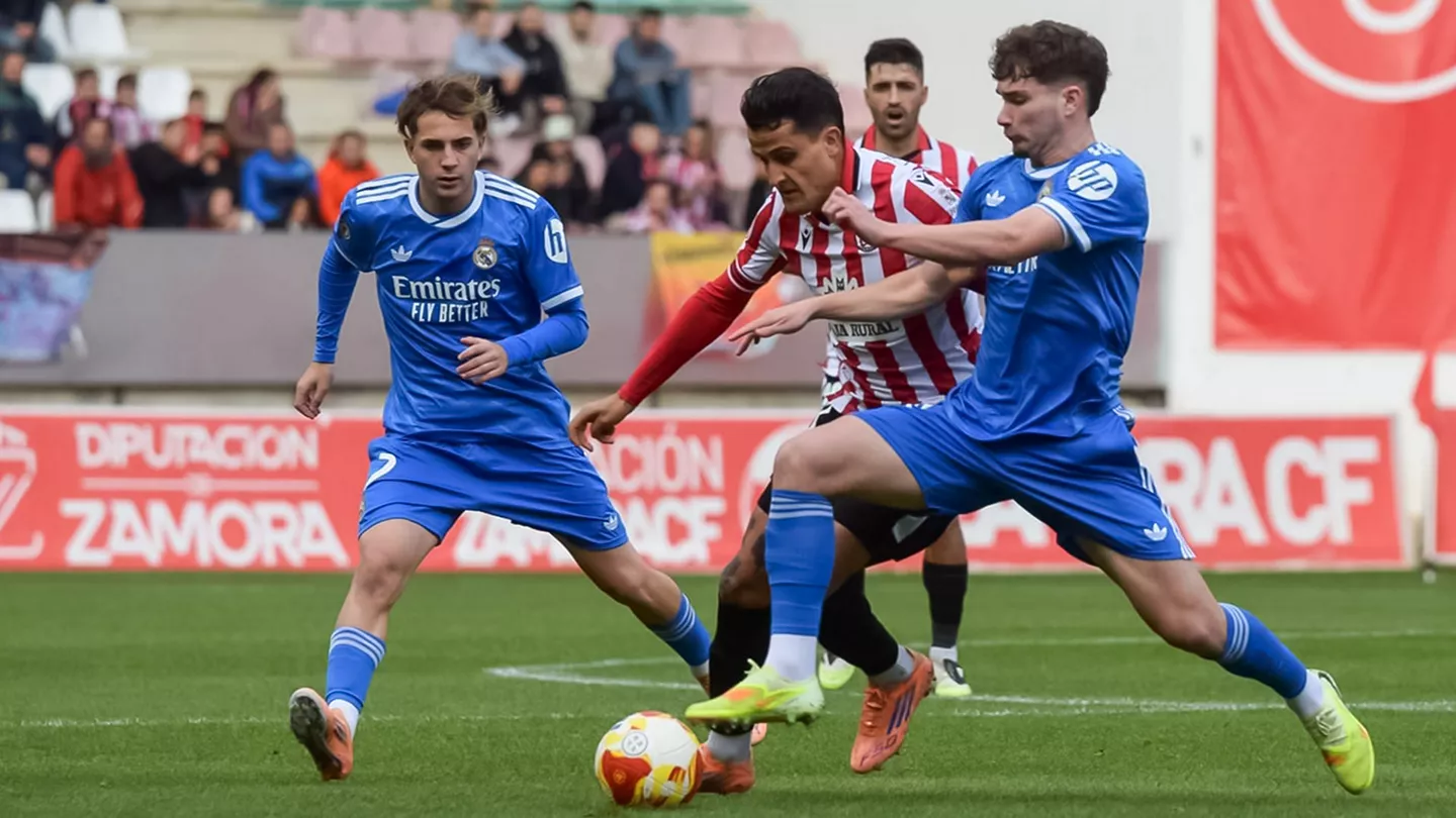 Zamora 2-2 Real Madrid Castilla: el Castilla se enreda en la polémica