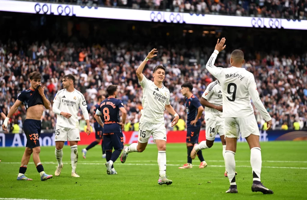 Arda Güler celebra un gol contra el Celta en el Santiago Bernabéu.