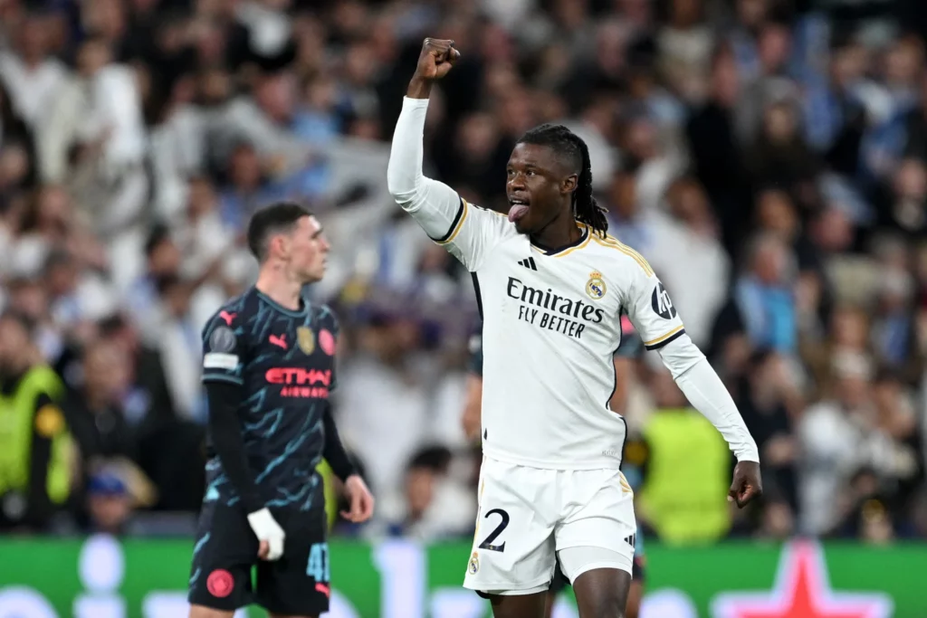 Eduardo Camavinga celebra su gol al Manchester City en 2024