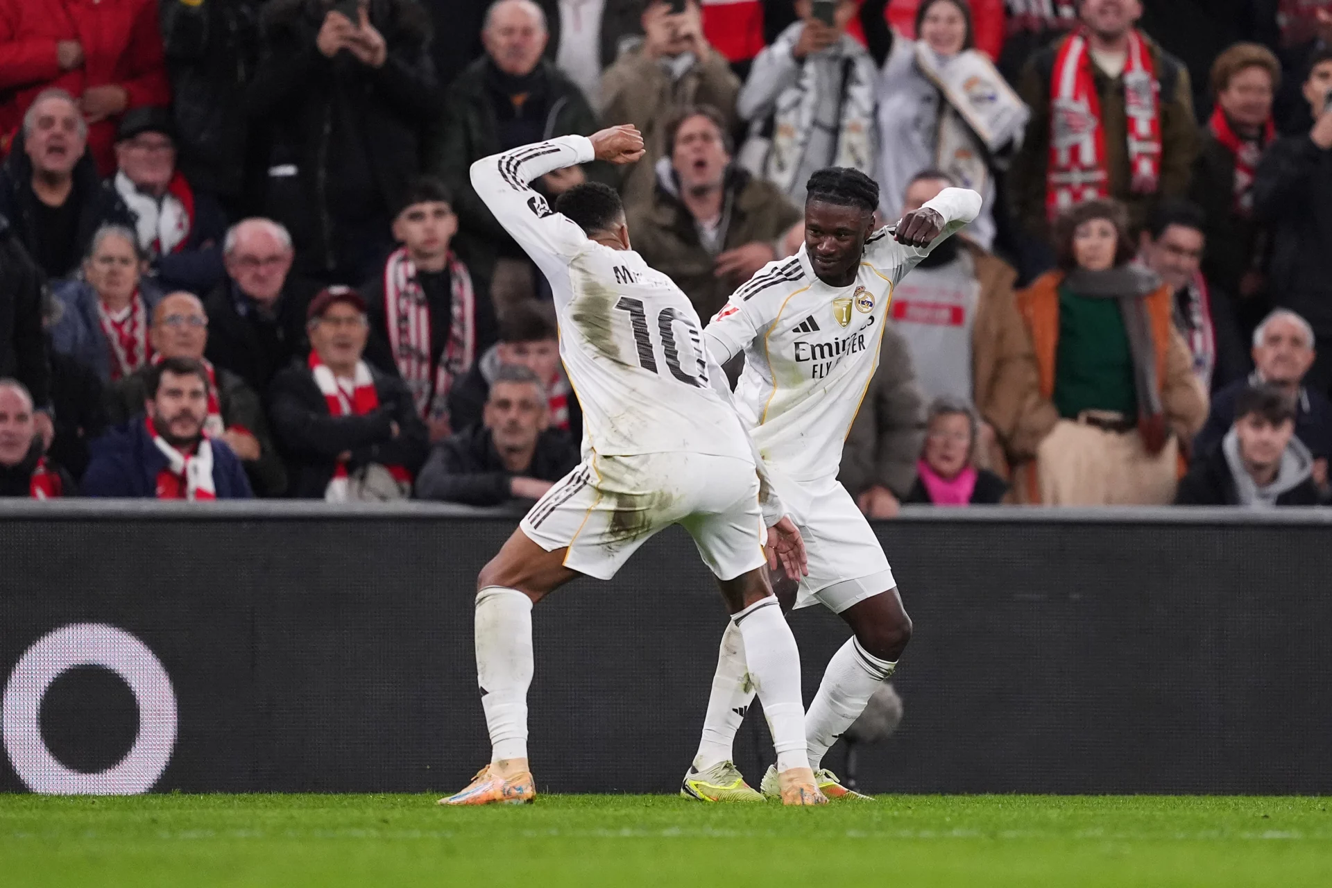 Athletic Club 0-3 Real Madrid: tres puntos catedralicios Camavinga y Mbappé celebran un gol en la victoria del Real Madrid contra el Athletic Club por 0-3