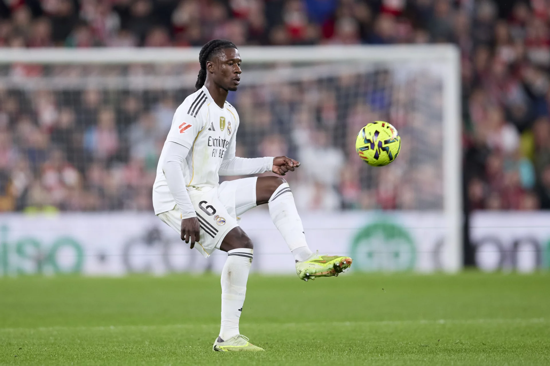Camavinga, durante el partido del Real Madrid en San Mamés en el que terminó lesionado