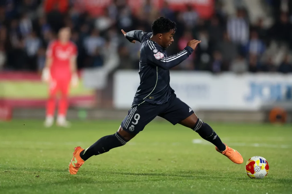 Endrick, con la cesión sin opción de compra, regresará en el futuro al Real Madrid.