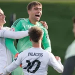 Fran González vuelve a ser ‘santo’ y se consolida en la portería del Real Madrid Castilla