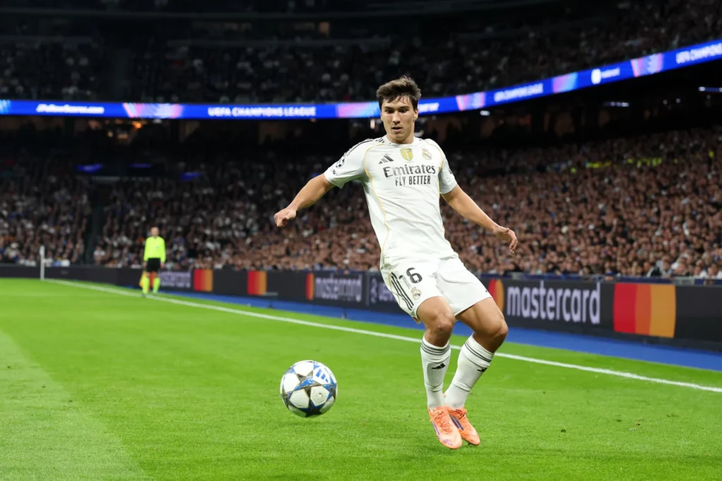 Gonzalo, durante un partido del Real Madrid de Champions League en el Santiago Bernabéu.