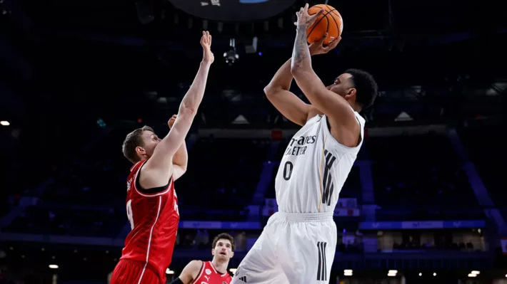 Real Madrid 112-76 Bàsquet Girona: El conjunto blanco se luce en casa Real Madrid 112-76 Bàsquet Girona: El conjunto blanco se luce en casa