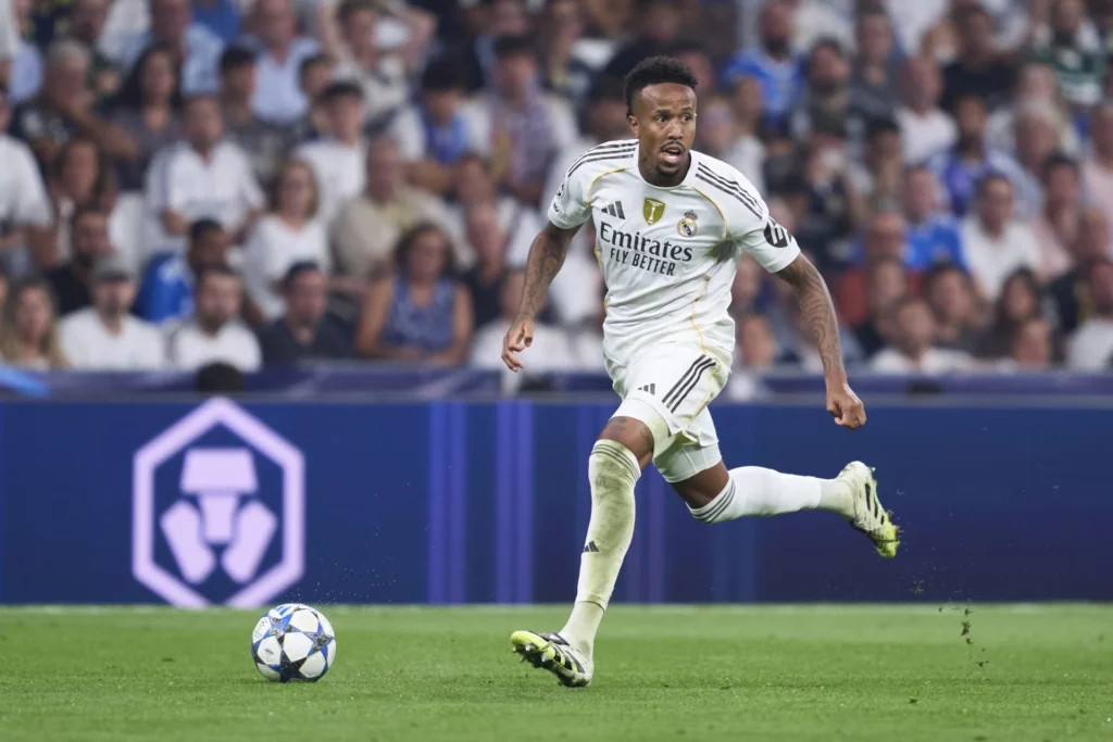 Militao, durante un partido del Real Madrid en Champions League, tras regresar de su segunda lesión de ligamento cruzado